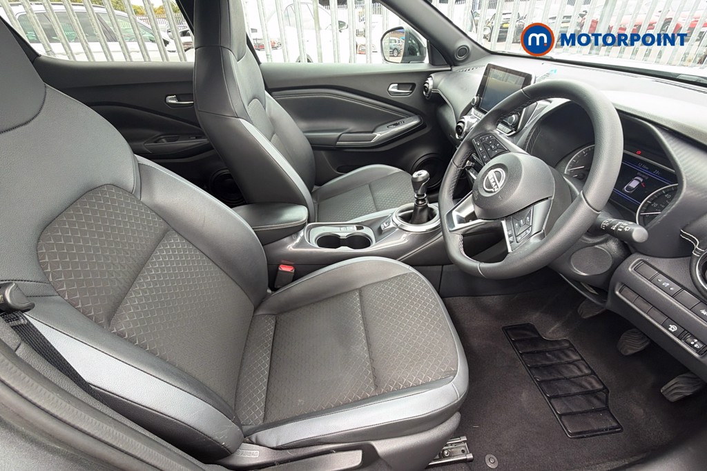 Nissan Juke N-Connecta Manual Petrol SUV - Stock Number (1668362) - 10th supplementary image