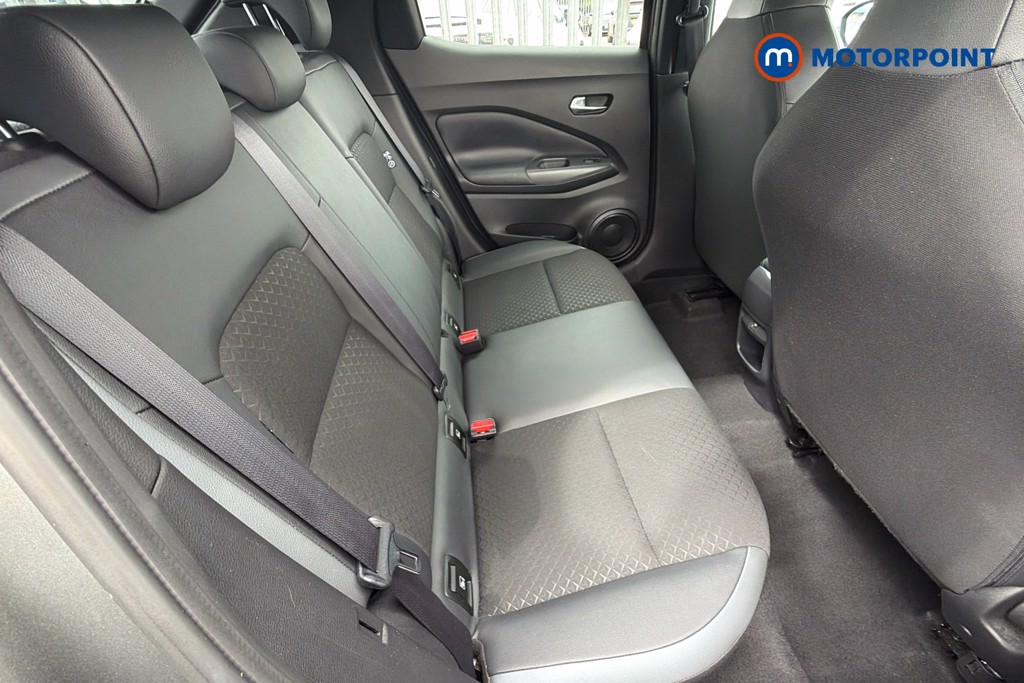 Nissan Juke N-Connecta Manual Petrol SUV - Stock Number (1668362) - 11th supplementary image