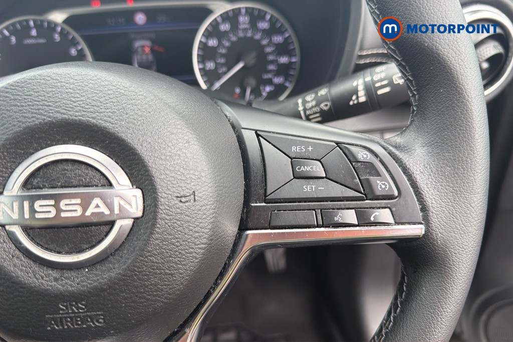 Nissan Juke N-Connecta Manual Petrol SUV - Stock Number (1668362) - 27th supplementary image