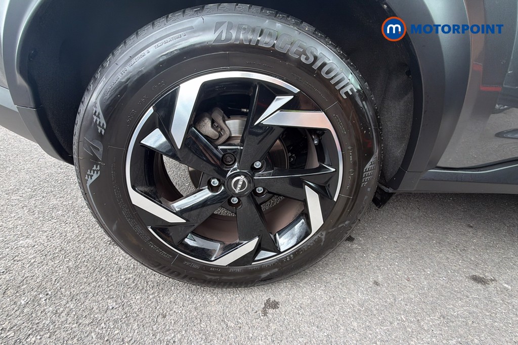 Nissan Juke N-Connecta Manual Petrol SUV - Stock Number (1668362) - 36th supplementary image