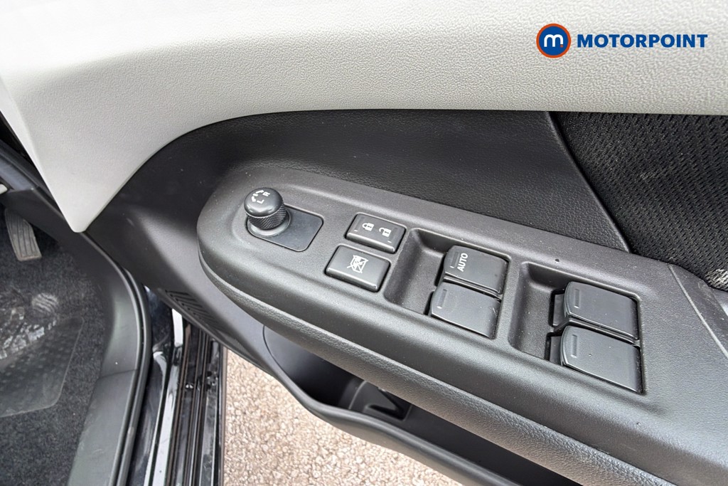 Suzuki Swift Motion Automatic Petrol Hatchback - Stock Number (1668434) - 20th supplementary image