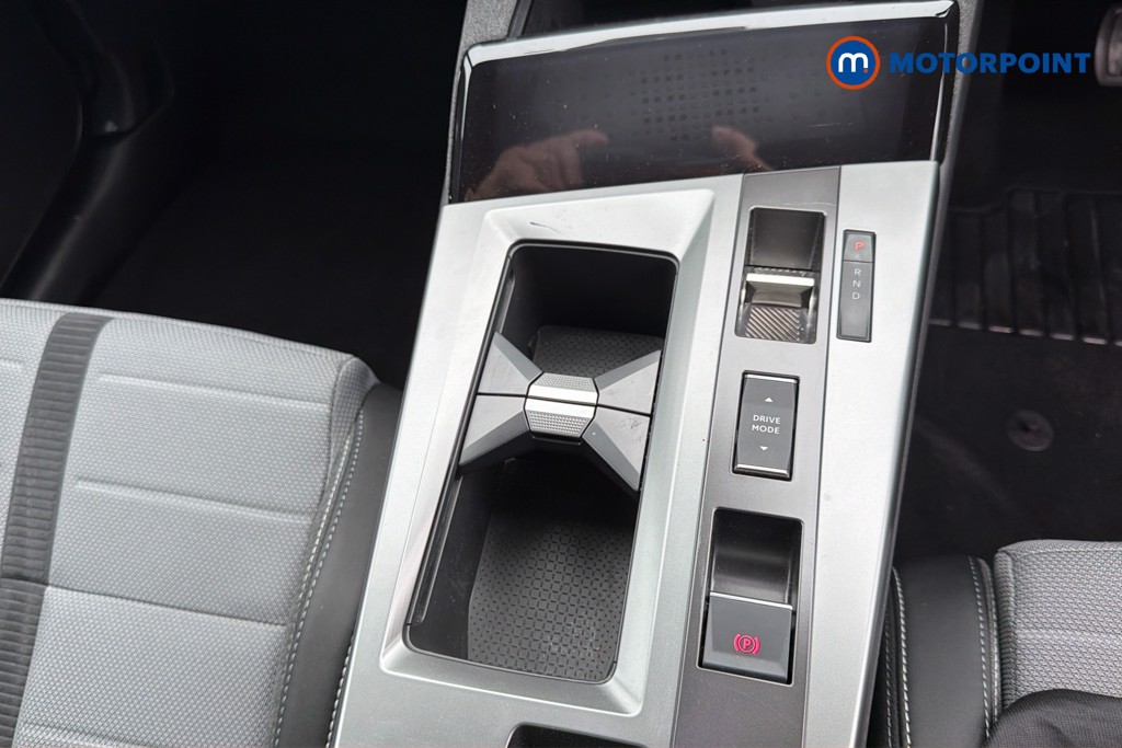 Vauxhall Grandland Ultimate Automatic Electric SUV - Stock Number (1668455) - 8th supplementary image