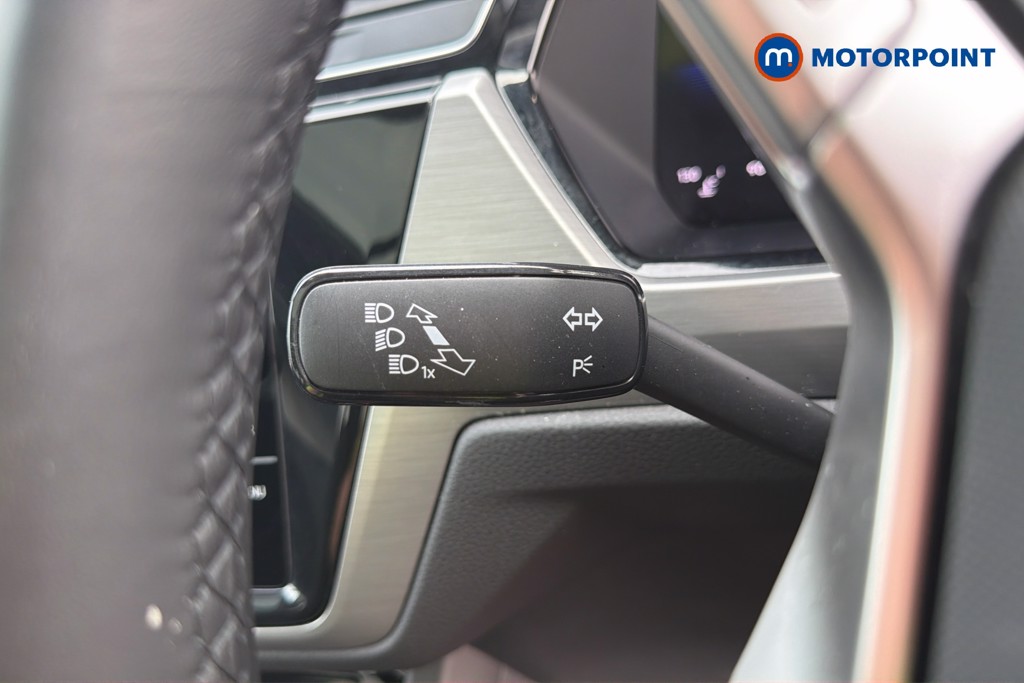 Volkswagen Touran Match Manual Petrol People Carrier - Stock Number (1668482) - 2nd supplementary image