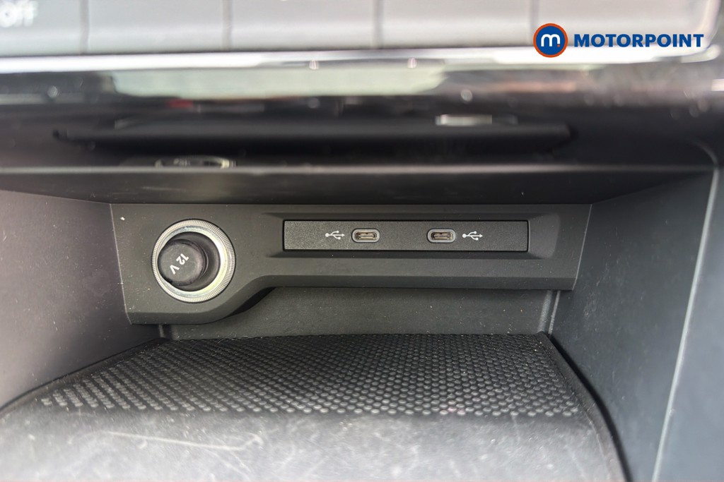 Volkswagen Touran Match Manual Petrol People Carrier - Stock Number (1668482) - 6th supplementary image