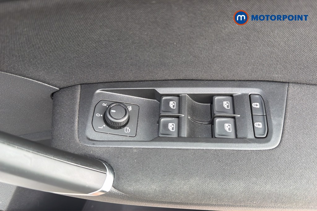 Volkswagen Touran Match Manual Petrol People Carrier - Stock Number (1668482) - 20th supplementary image