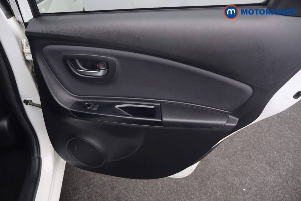 Toyota Yaris Excel Automatic Petrol-Electric Hybrid Hatchback - Stock Number (1668669) - 25th supplementary image