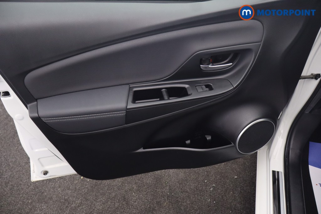 Toyota Yaris Excel Automatic Petrol-Electric Hybrid Hatchback - Stock Number (1668669) - 28th supplementary image