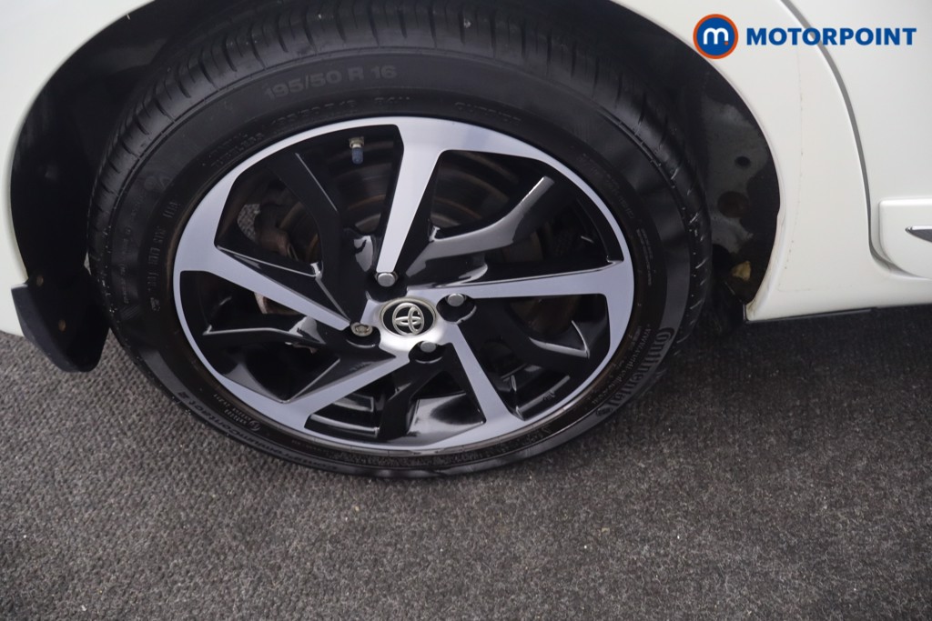 Toyota Yaris Excel Automatic Petrol-Electric Hybrid Hatchback - Stock Number (1668669) - 33rd supplementary image