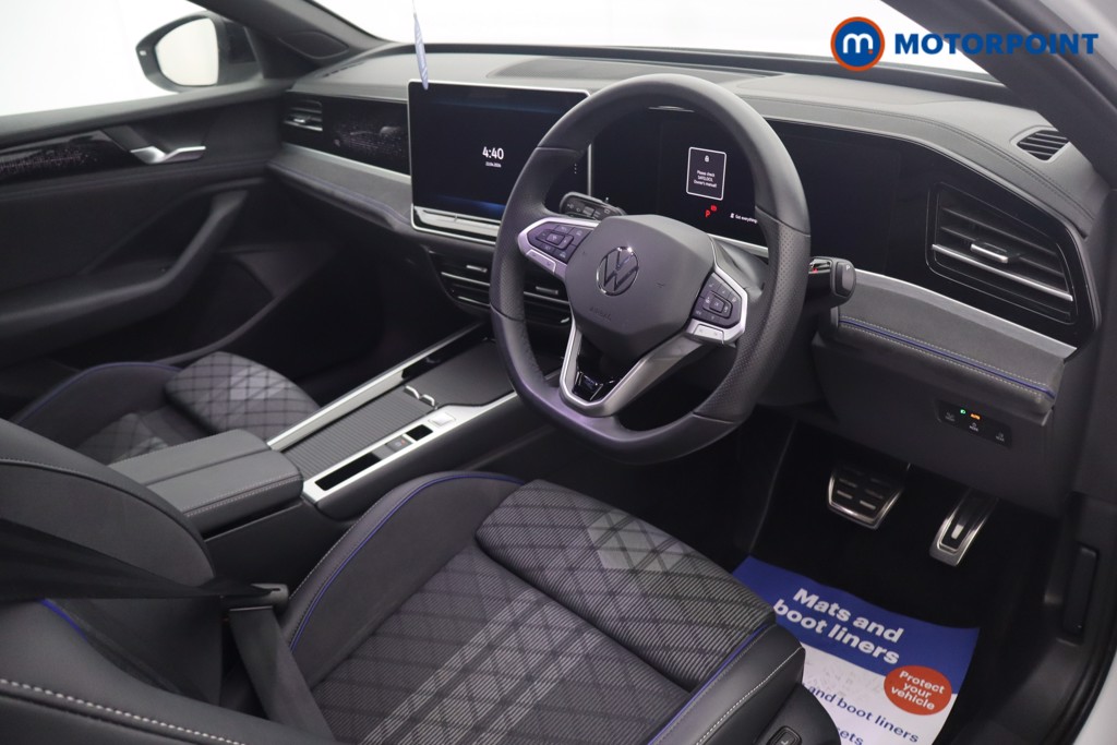 Volkswagen Passat R-Line Automatic Petrol Plug-In Hybrid Estate - Stock Number (1669004) - 12th supplementary image