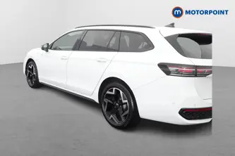 Volkswagen Passat R-Line Automatic Petrol Plug-In Hybrid Estate - Stock Number (1669004) - Passenger side rear corner