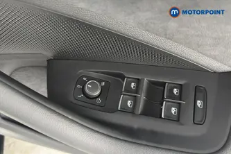 Volkswagen Passat R-Line Automatic Petrol Plug-In Hybrid Estate - Stock Number (1669034) - 19th supplementary image