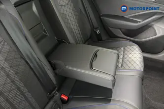 Volkswagen Passat R-Line Automatic Petrol Plug-In Hybrid Estate - Stock Number (1669034) - 26th supplementary image