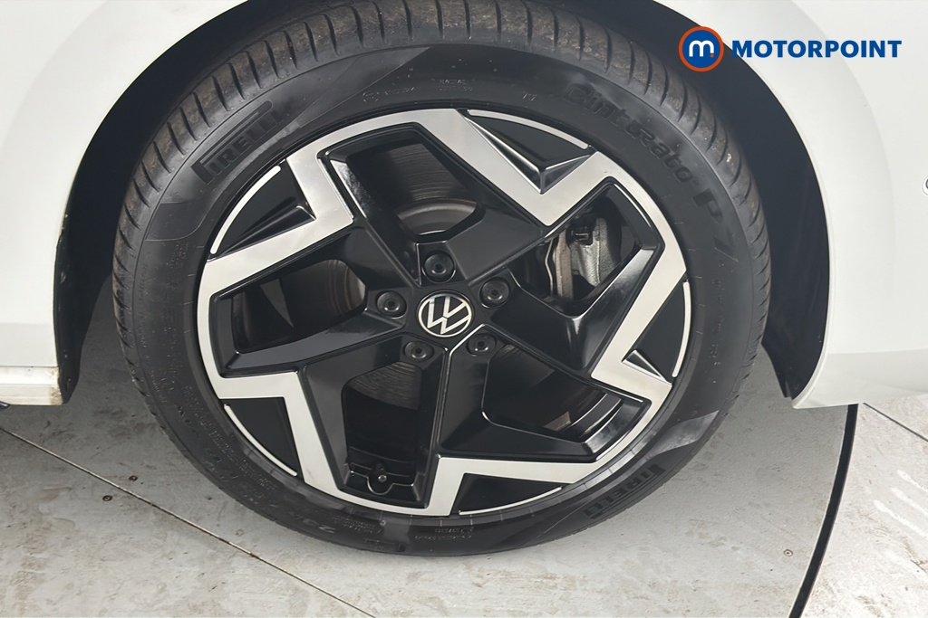 Volkswagen Passat R-Line Automatic Petrol Plug-In Hybrid Estate - Stock Number (1669034) - 47th supplementary image