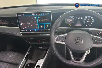 Volkswagen Passat R-Line Automatic Petrol Plug-In Hybrid Estate - Stock Number (1669034) - 1st supplementary image