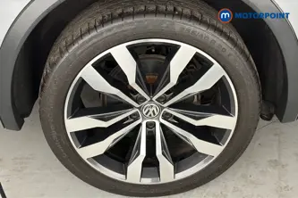 Volkswagen Tiguan Allspace R-Line Automatic Petrol SUV - Stock Number (1669443) - 46th supplementary image