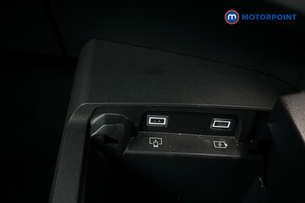 Peugeot 5008 Allure Premium Automatic Petrol SUV - Stock Number (1669479) - 17th supplementary image