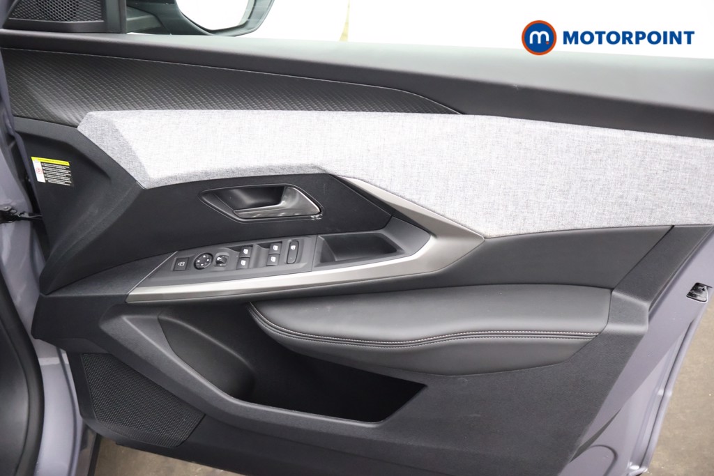 Peugeot 5008 Allure Premium Automatic Petrol SUV - Stock Number (1669657) - 12th supplementary image