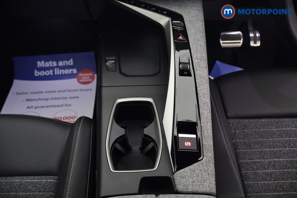 Peugeot 5008 Allure Premium Automatic Petrol SUV - Stock Number (1669663) - 4th supplementary image