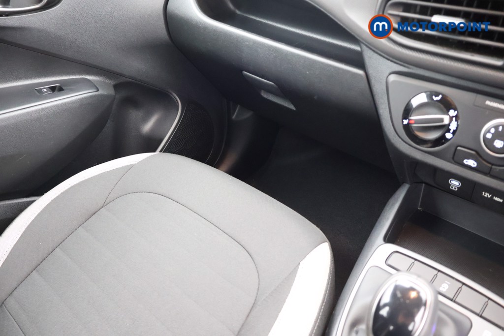 Hyundai I10 Advance Automatic Petrol Hatchback - Stock Number (1669698) - 17th supplementary image