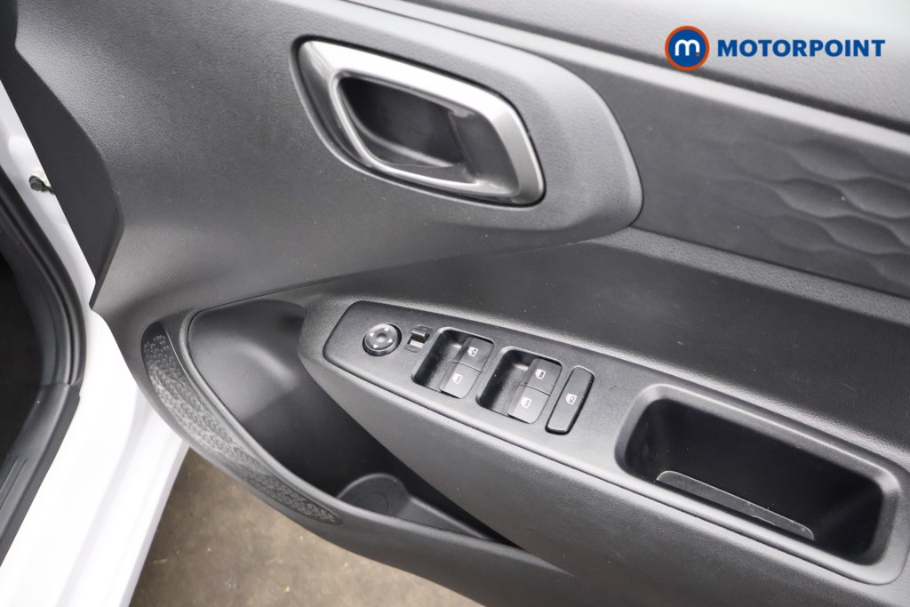 Hyundai I10 Advance Automatic Petrol Hatchback - Stock Number (1669698) - 19th supplementary image