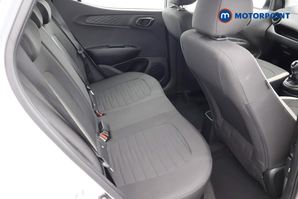 Hyundai I10 Advance Automatic Petrol Hatchback - Stock Number (1669698) - 24th supplementary image