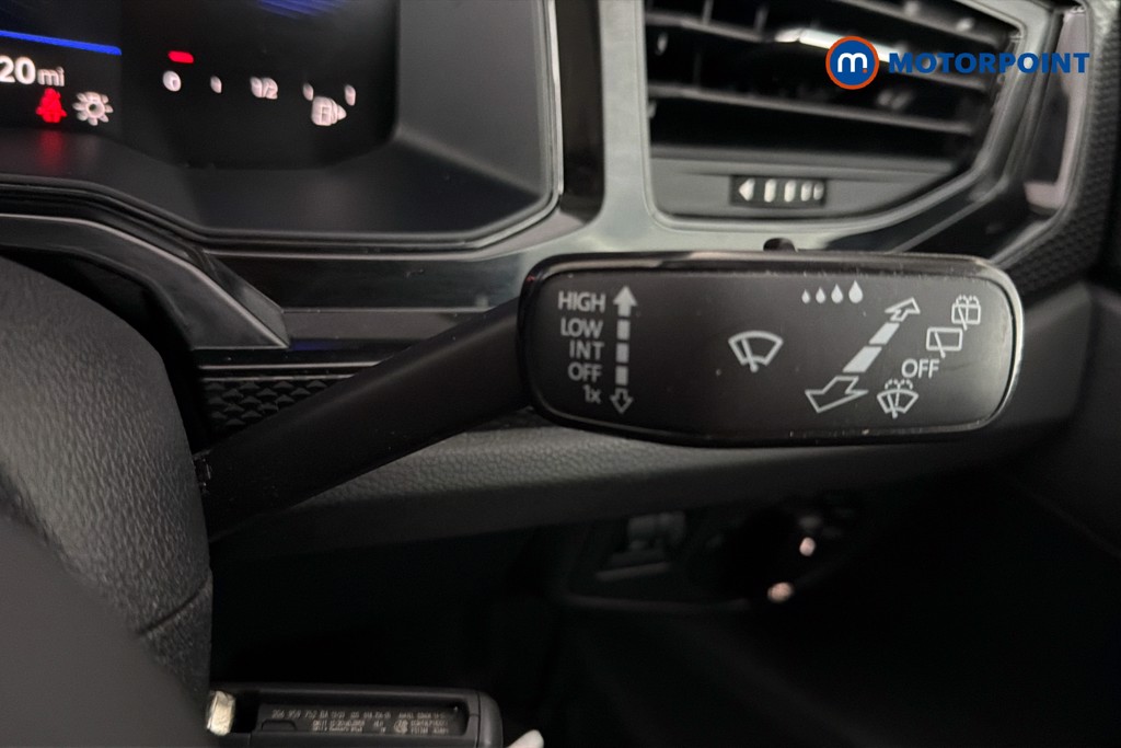 Volkswagen Taigo Life Automatic Petrol SUV - Stock Number (1669802) - 7th supplementary image