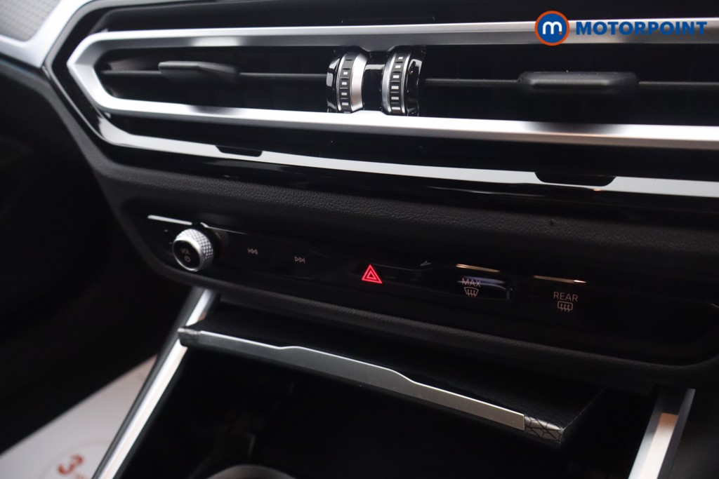 BMW 3 Series M Sport Automatic Petrol Plug-In Hybrid Saloon - Stock Number (1669866) - 8th supplementary image