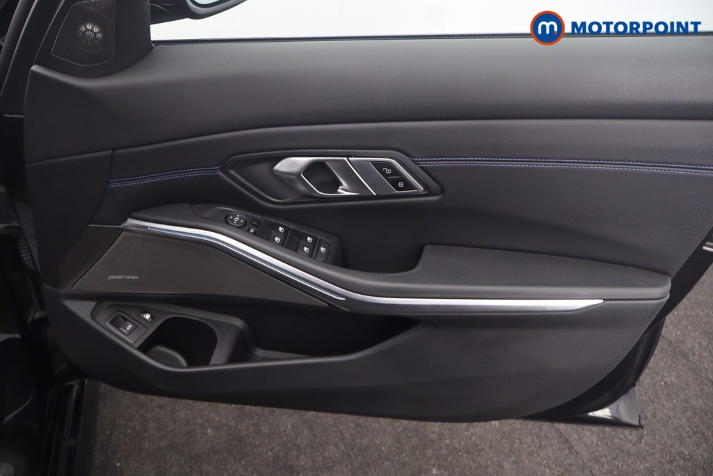 BMW 3 Series M Sport Automatic Petrol Plug-In Hybrid Saloon - Stock Number (1669866) - 21st supplementary image