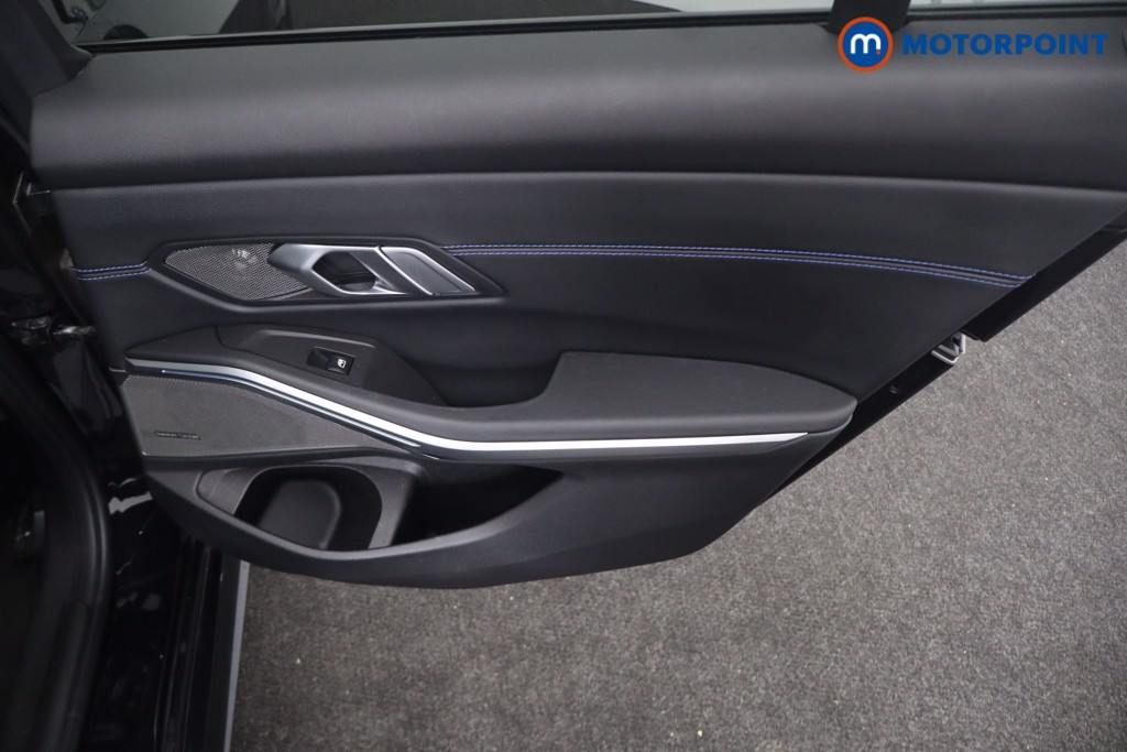 BMW 3 Series M Sport Automatic Petrol Plug-In Hybrid Saloon - Stock Number (1669866) - 27th supplementary image