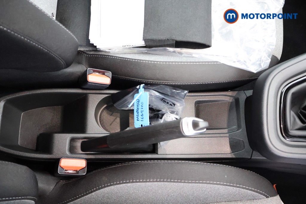 Renault Clio Evolution Manual Petrol Hatchback - Stock Number (1669880) - 15th supplementary image