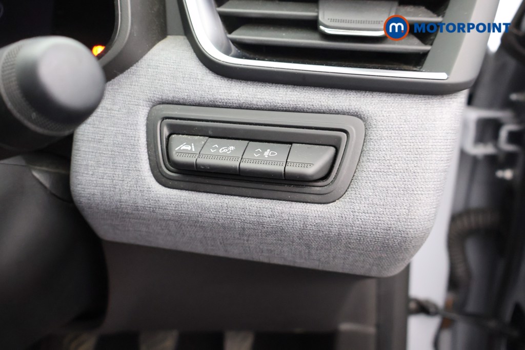 Renault Clio Evolution Manual Petrol Hatchback - Stock Number (1669888) - 19th supplementary image