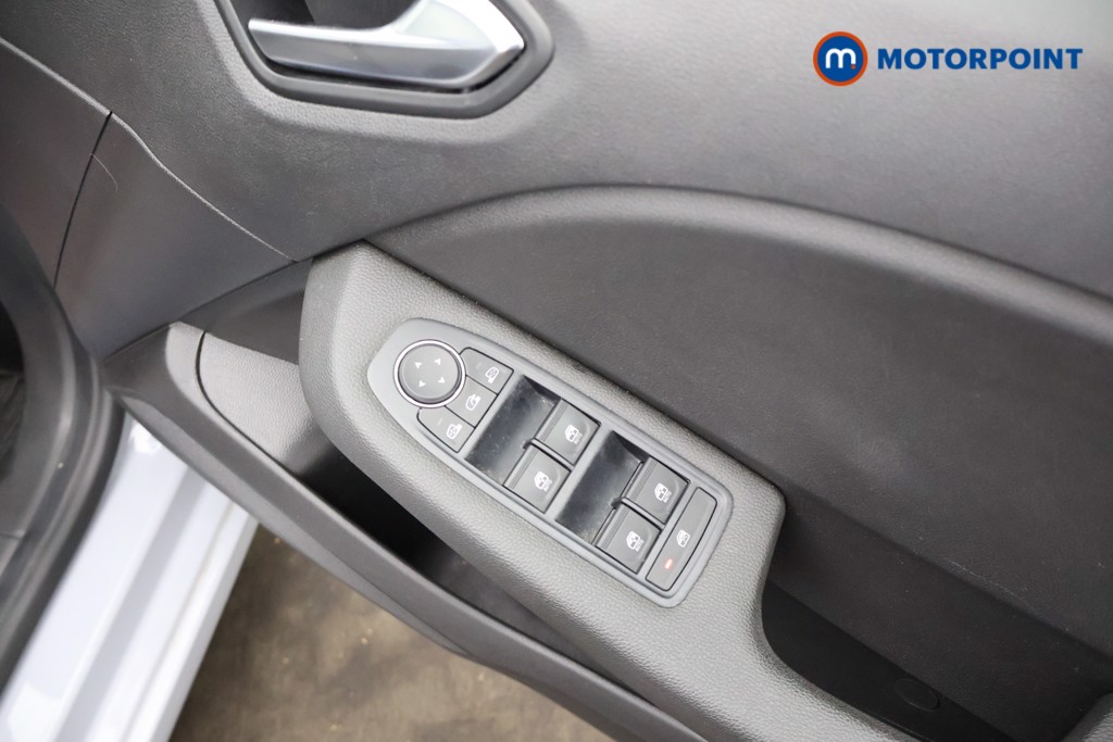 Renault Clio Evolution Manual Petrol Hatchback - Stock Number (1669888) - 21st supplementary image