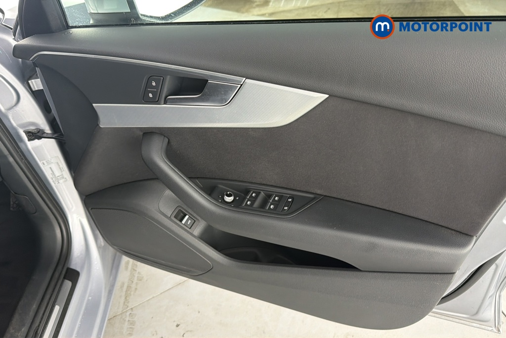Audi A4 Technik Manual Petrol Saloon - Stock Number (1670341) - 18th supplementary image