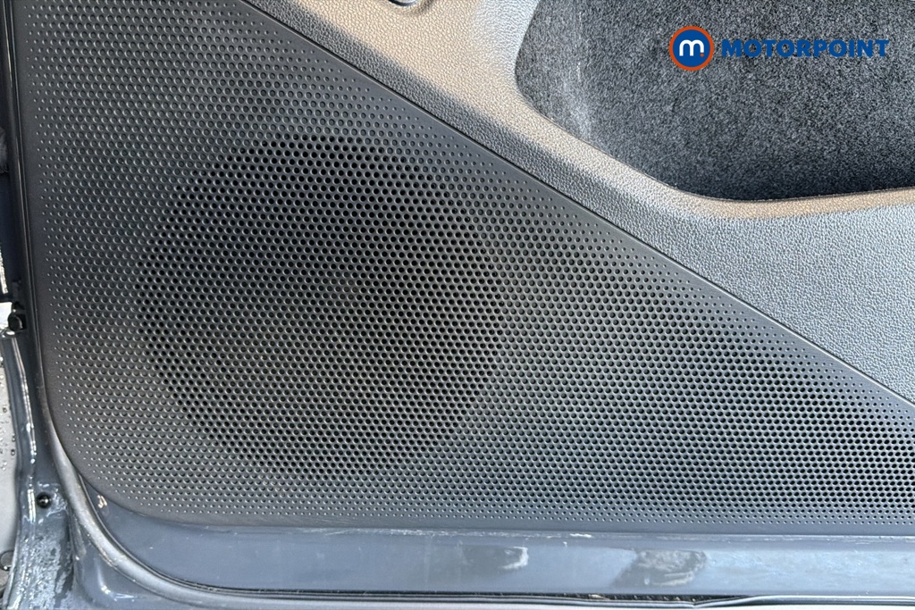 Volkswagen Tiguan Elegance Automatic Petrol SUV - Stock Number (1670785) - 21st supplementary image