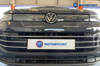 Volkswagen Tiguan Elegance Automatic Petrol SUV - Stock Number (1670785) - 43rd supplementary image