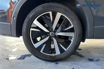 Volkswagen Tiguan Elegance Automatic Petrol SUV - Stock Number (1670785) - 46th supplementary image