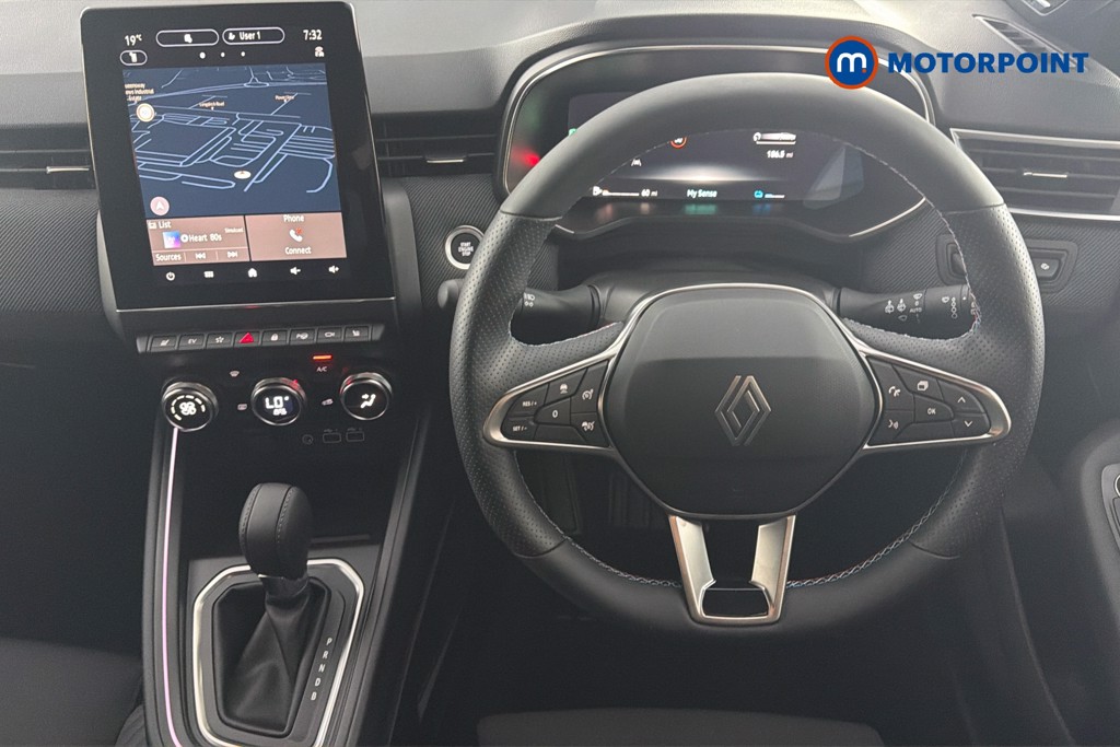 Renault Clio Iconic Esprit Alpine Automatic Petrol-Electric Hybrid Hatchback - Stock Number (1670916) - 2nd supplementary image