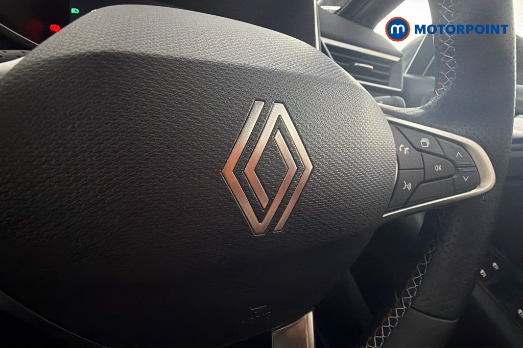 Renault Clio Iconic Esprit Alpine Automatic Petrol-Electric Hybrid Hatchback - Stock Number (1670916) - 5th supplementary image