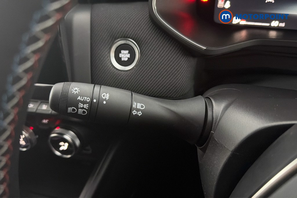 Renault Clio Iconic Esprit Alpine Automatic Petrol-Electric Hybrid Hatchback - Stock Number (1670916) - 6th supplementary image