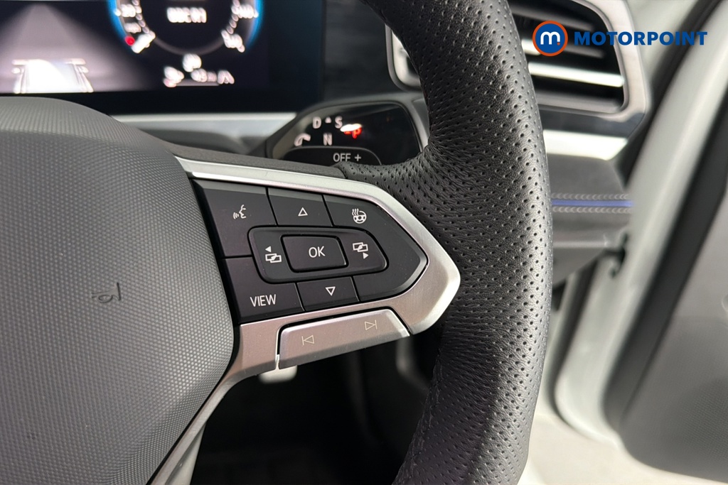 Volkswagen Passat R-Line Automatic Petrol Plug-In Hybrid Estate - Stock Number (1670949) - 3rd supplementary image