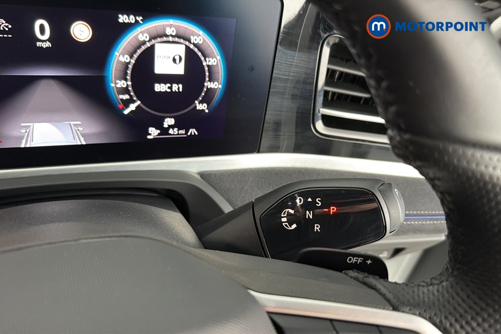 Volkswagen Passat R-Line Automatic Petrol Plug-In Hybrid Estate - Stock Number (1670949) - 6th supplementary image