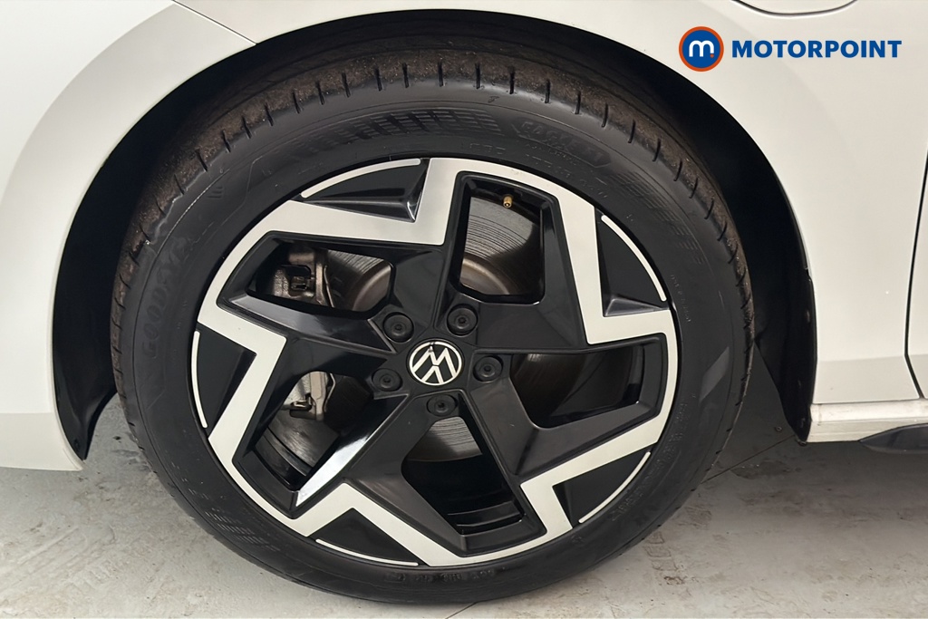 Volkswagen Passat R-Line Automatic Petrol Plug-In Hybrid Estate - Stock Number (1670949) - 44th supplementary image