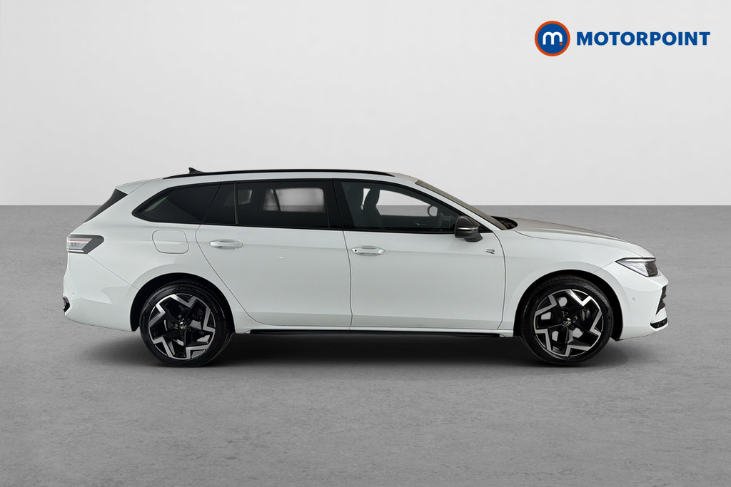 Volkswagen Passat R-Line Automatic Petrol Plug-In Hybrid Estate - Stock Number (1670949) - Passenger side