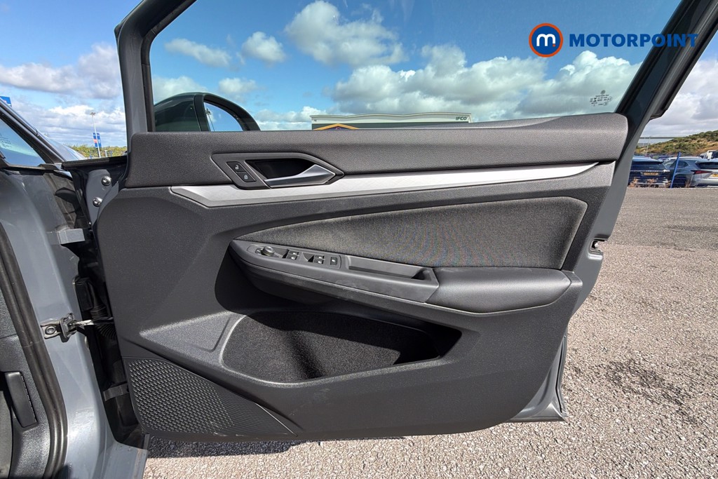 Volkswagen Golf Life Manual Petrol Hatchback - Stock Number (1671081) - 19th supplementary image