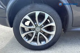 Nissan Juke Tekna Automatic Petrol SUV - Stock Number (1671333) - 46th supplementary image