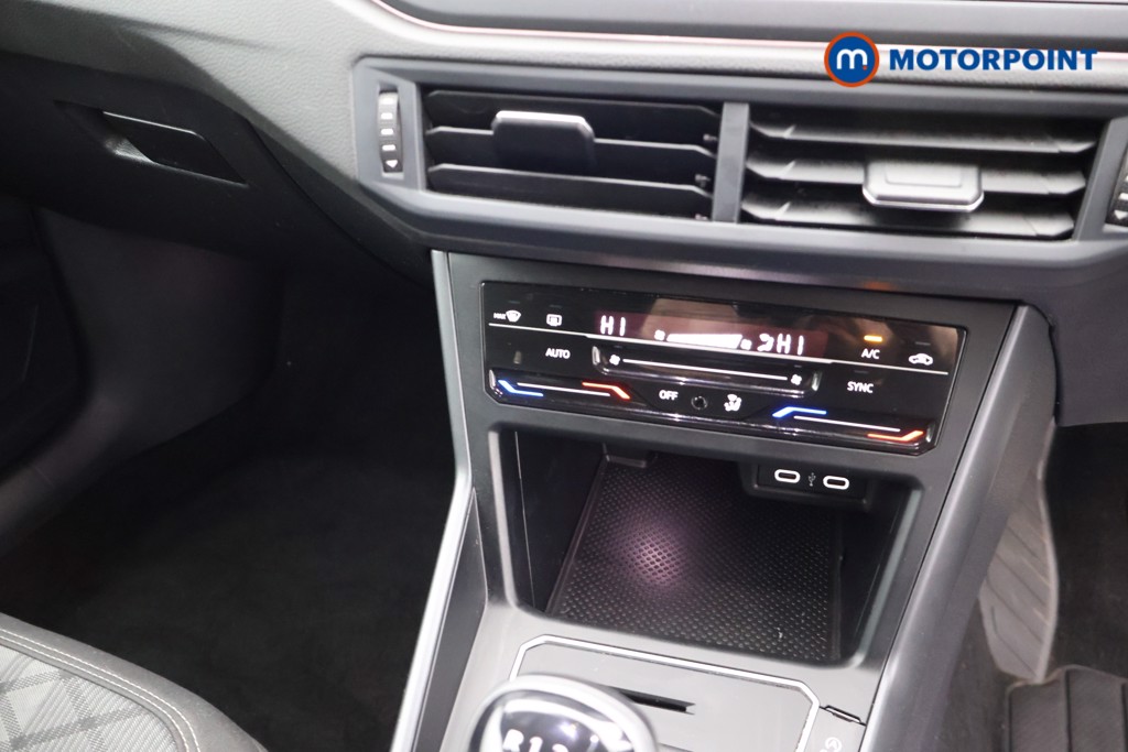 Volkswagen Polo R-Line Manual Petrol Hatchback - Stock Number (1671383) - 12th supplementary image
