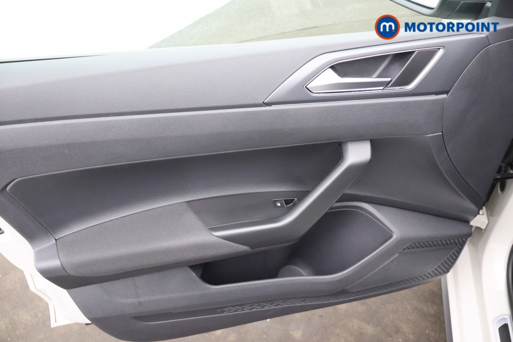 Volkswagen Polo R-Line Manual Petrol Hatchback - Stock Number (1671383) - 28th supplementary image