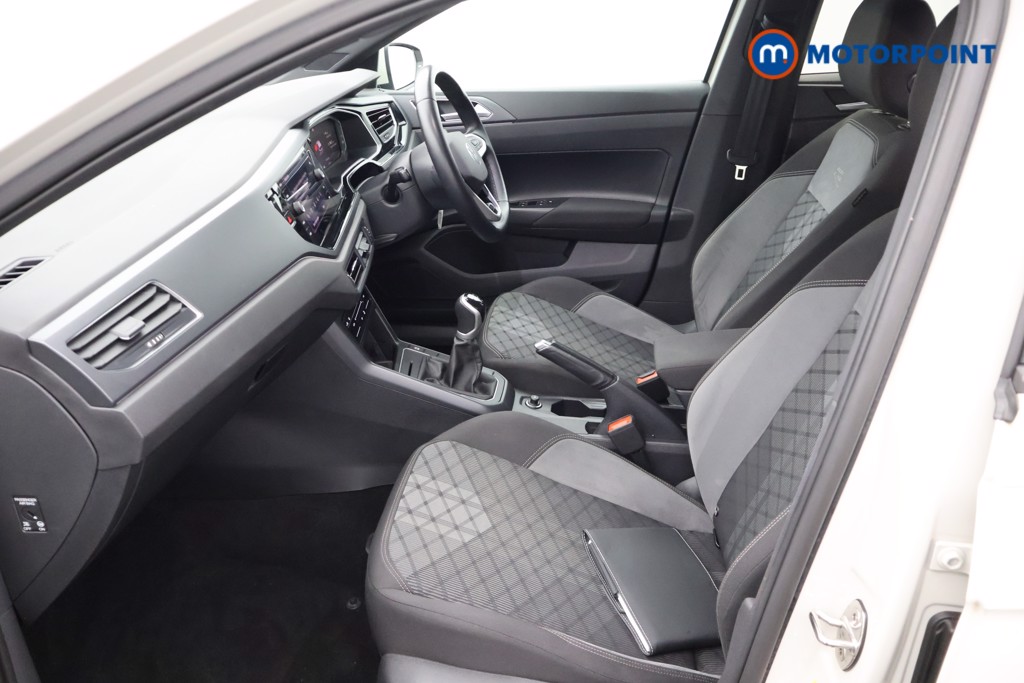 Volkswagen Polo R-Line Manual Petrol Hatchback - Stock Number (1671383) - 30th supplementary image