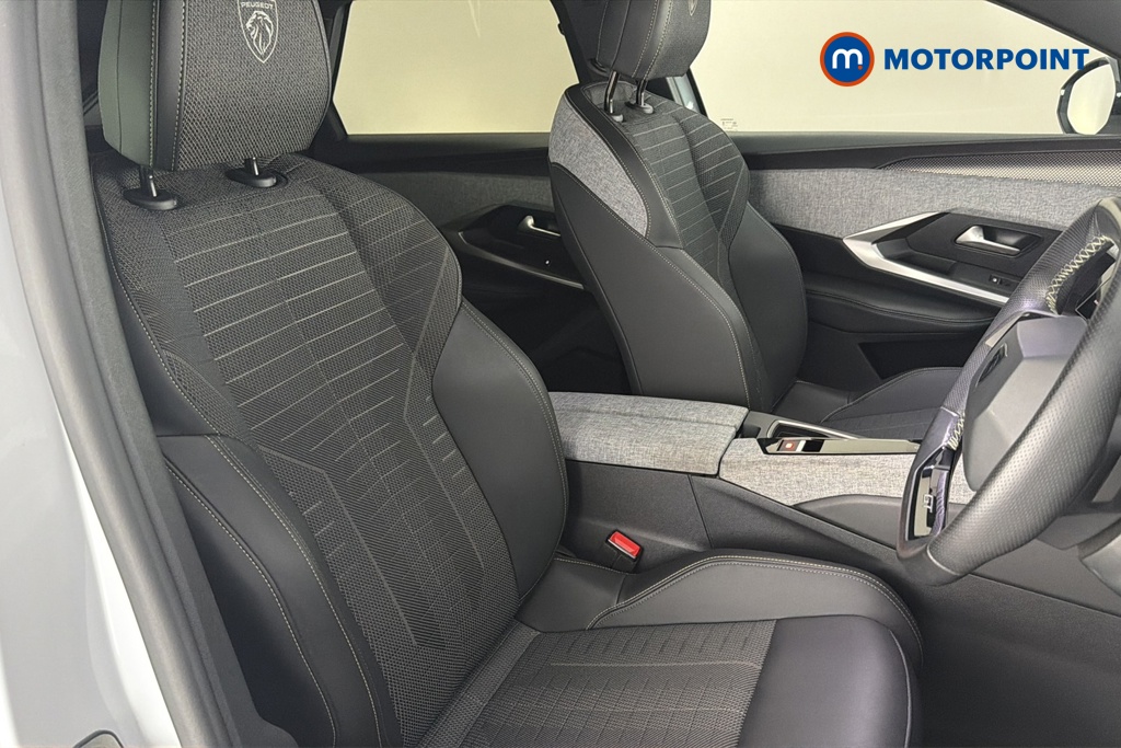 Peugeot 3008 GT Automatic Petrol SUV - Stock Number (1671567) - 22nd supplementary image