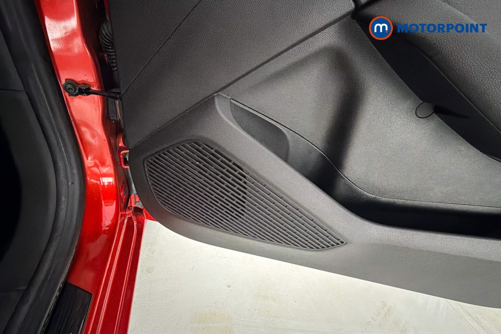 Renault Clio Iconic Manual Petrol Hatchback - Stock Number (1671739) - 21st supplementary image
